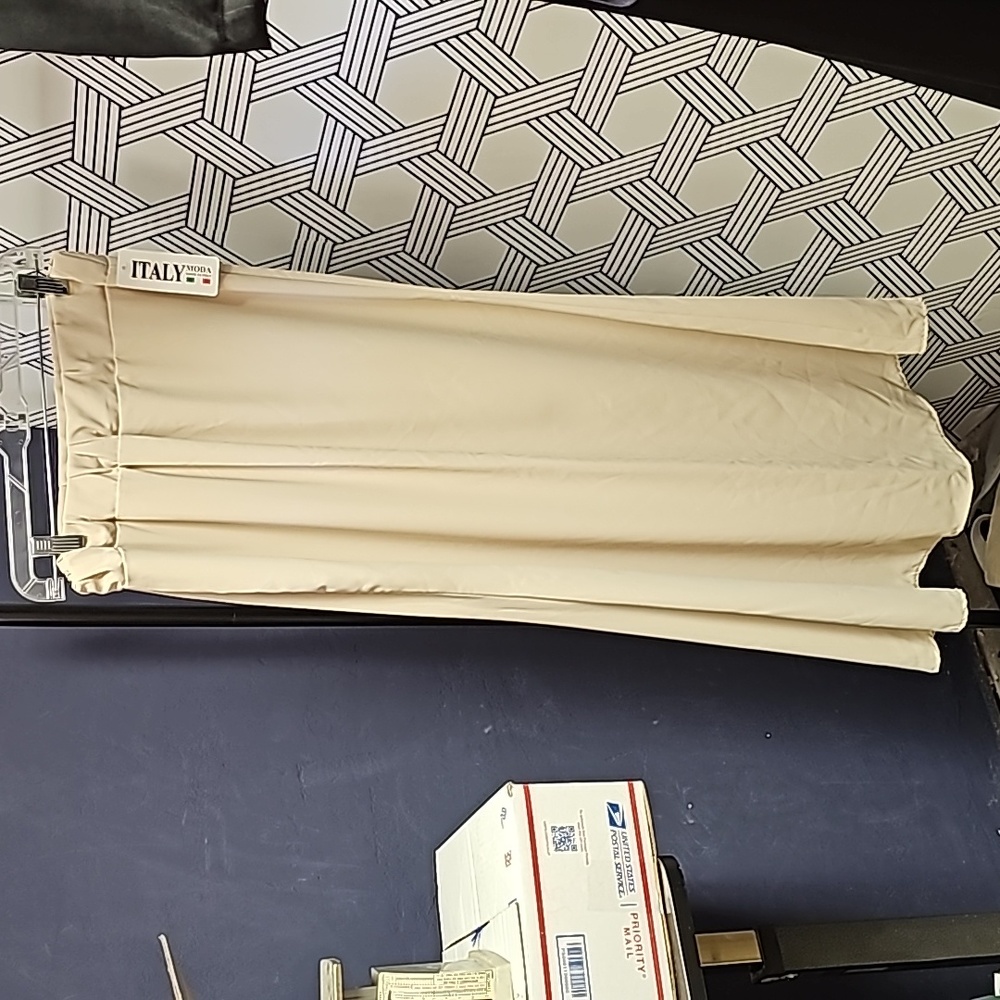 Moda maxi skirt NWT